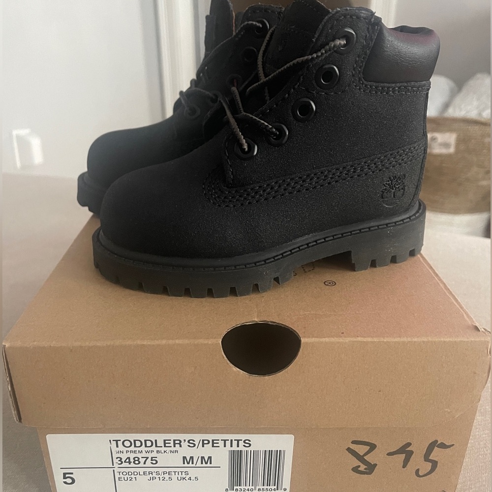 Timberland Toddler Boots, black, size 5. Never worn, NIB